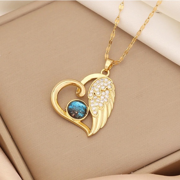 Fashion Jewelry Jewelry - Elegant Gold Heart Wing Necklace with a Colorful Stone